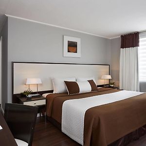 One-Bedroom King Suite